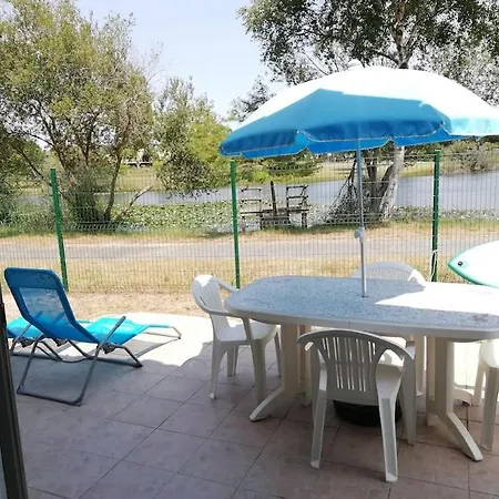 Au Bord De L'eau Holiday home